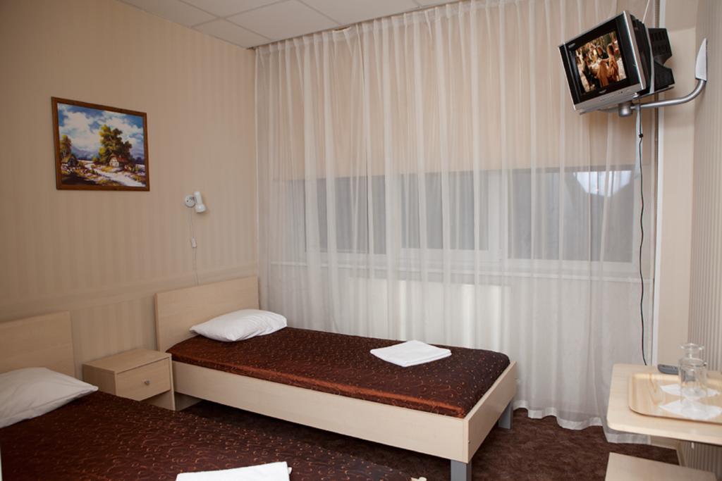 Eurohotel Maardu Zimmer foto